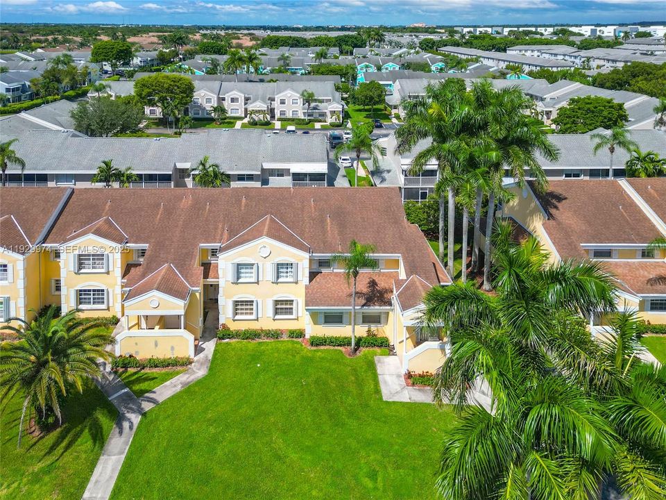 En Venta: $250,000 (3 camas, 2 baños, 1220 Pies cuadrados)