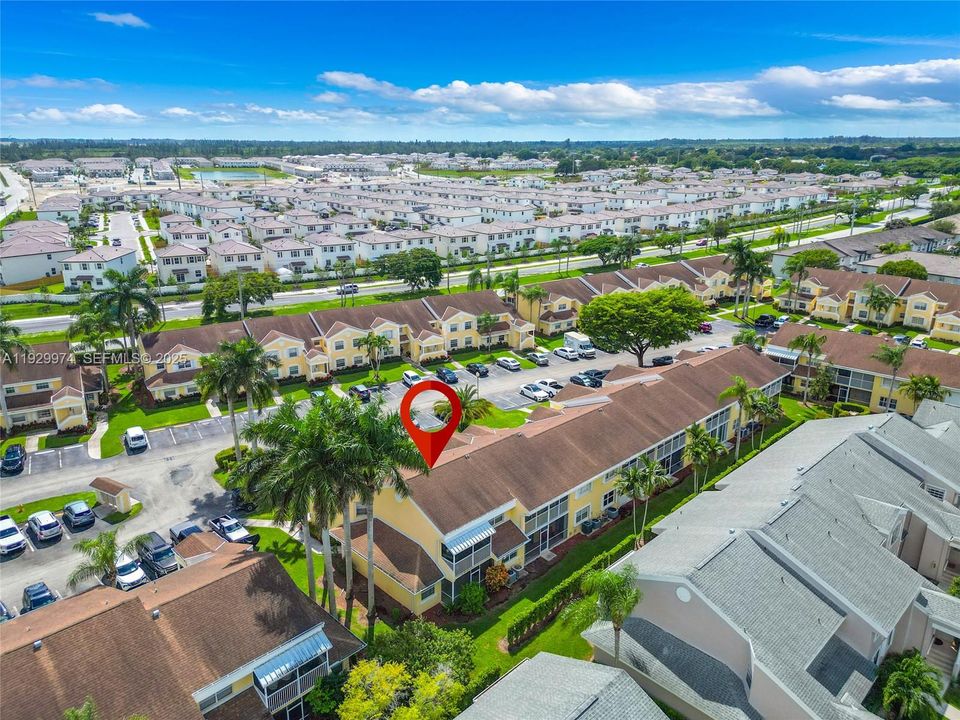 En Venta: $250,000 (3 camas, 2 baños, 1220 Pies cuadrados)