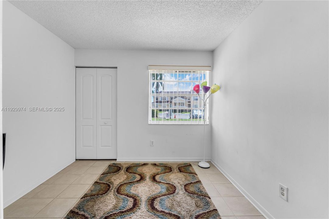 En Venta: $250,000 (3 camas, 2 baños, 1220 Pies cuadrados)