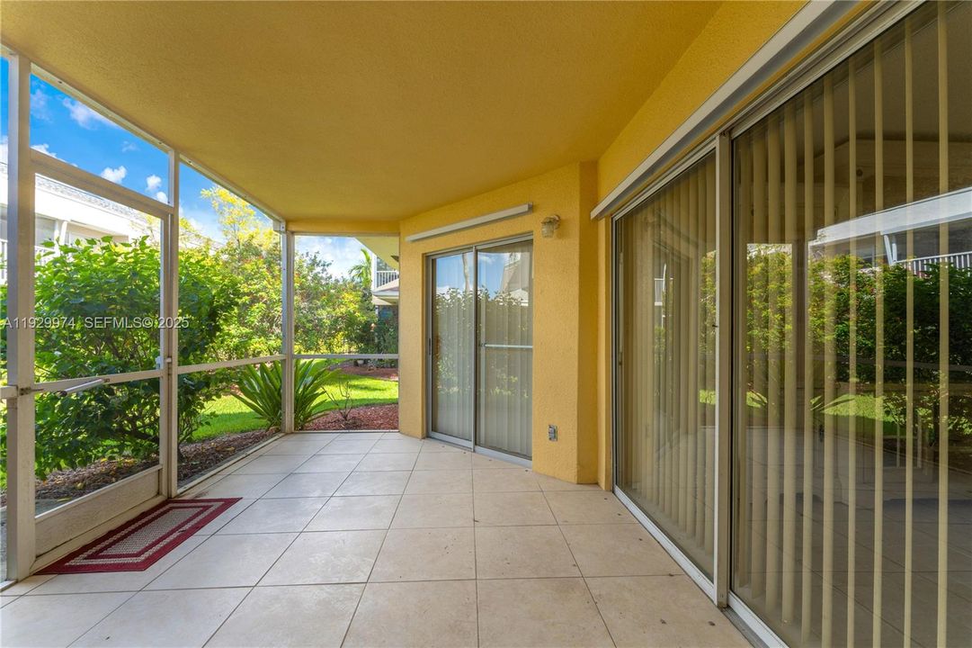 En Venta: $250,000 (3 camas, 2 baños, 1220 Pies cuadrados)