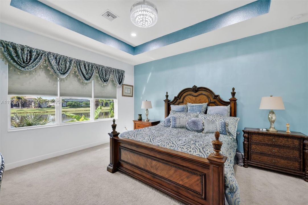 For Sale: $869,000 (3 beds, 3 baths, 2753 Square Feet)