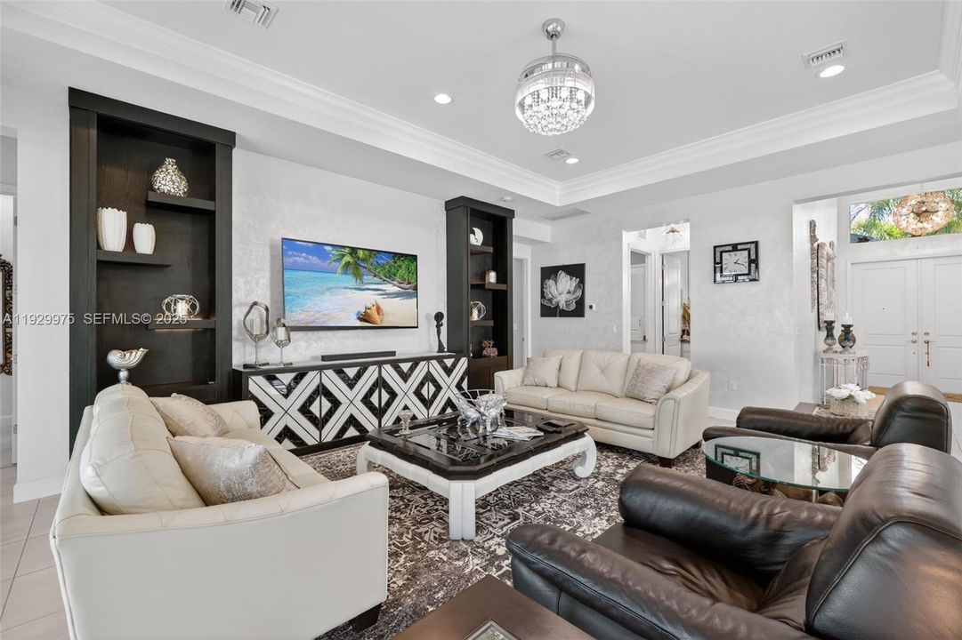 For Sale: $869,000 (3 beds, 3 baths, 2753 Square Feet)