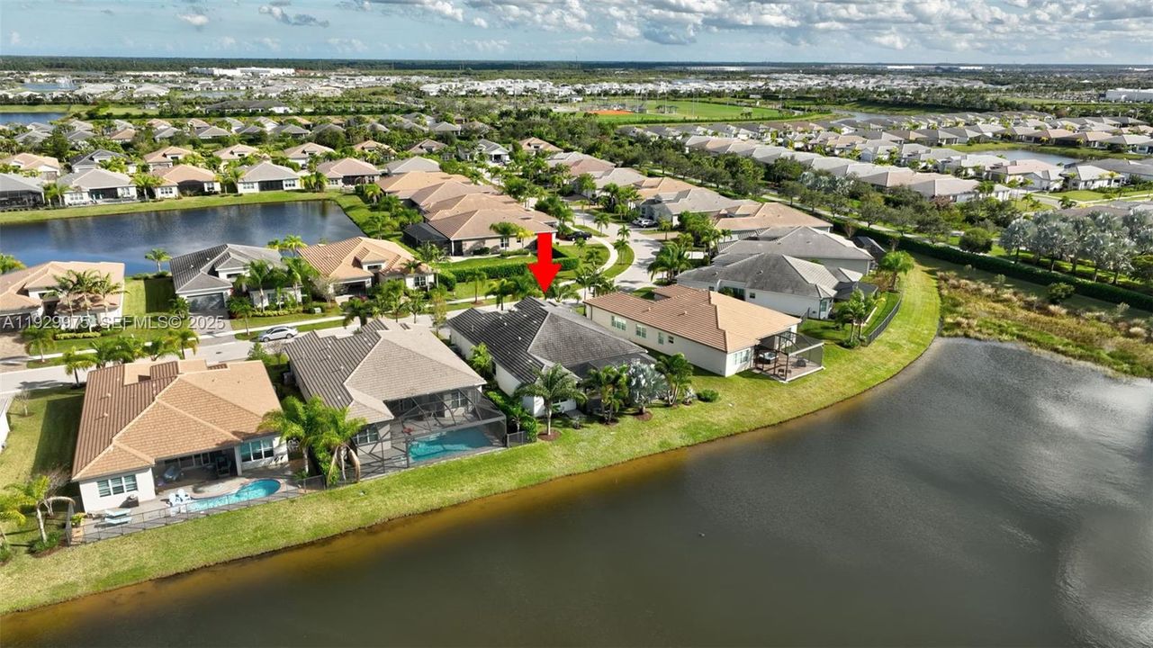 For Sale: $869,000 (3 beds, 3 baths, 2753 Square Feet)