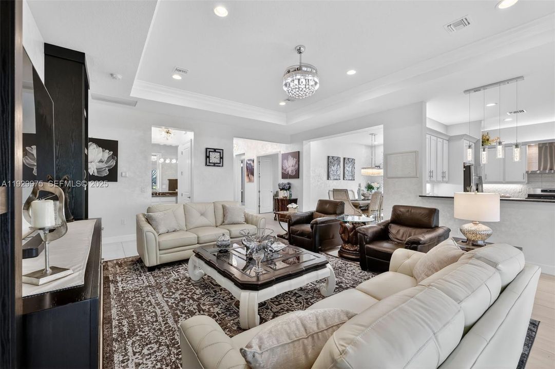 For Sale: $869,000 (3 beds, 3 baths, 2753 Square Feet)