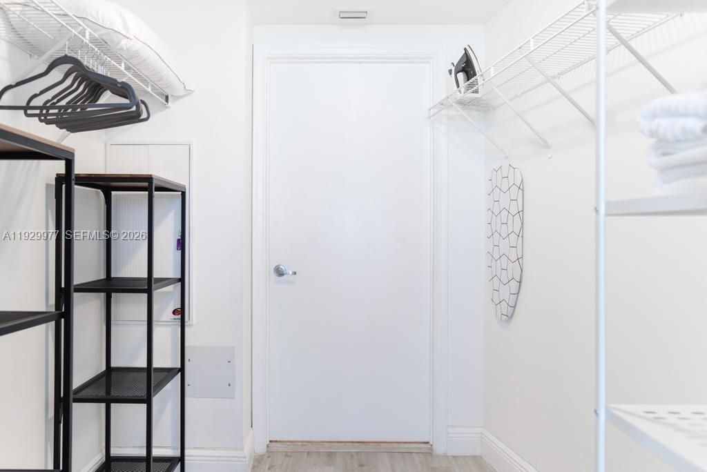 出租: $3,800 (2 贝兹, 2 浴室, 1048 平方英尺)