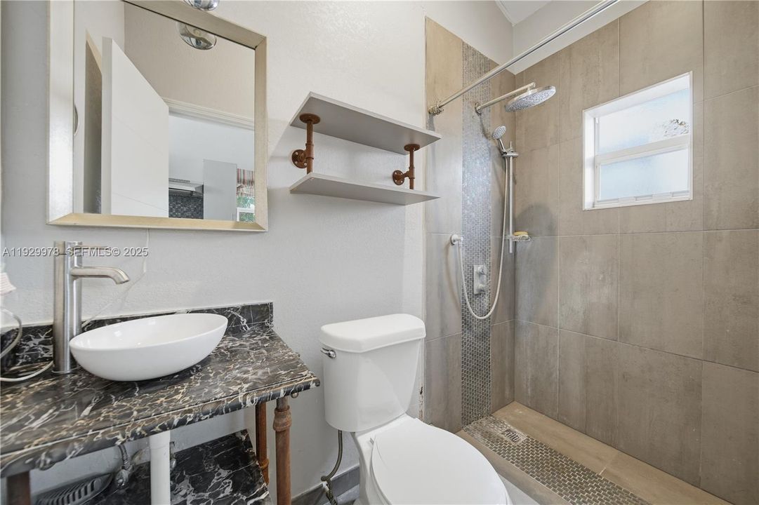 For Sale: $799,000 (4 beds, 3 baths, 1838 Square Feet)