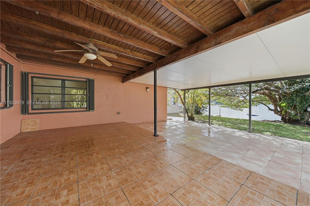 For Sale: $799,000 (4 beds, 3 baths, 1838 Square Feet)