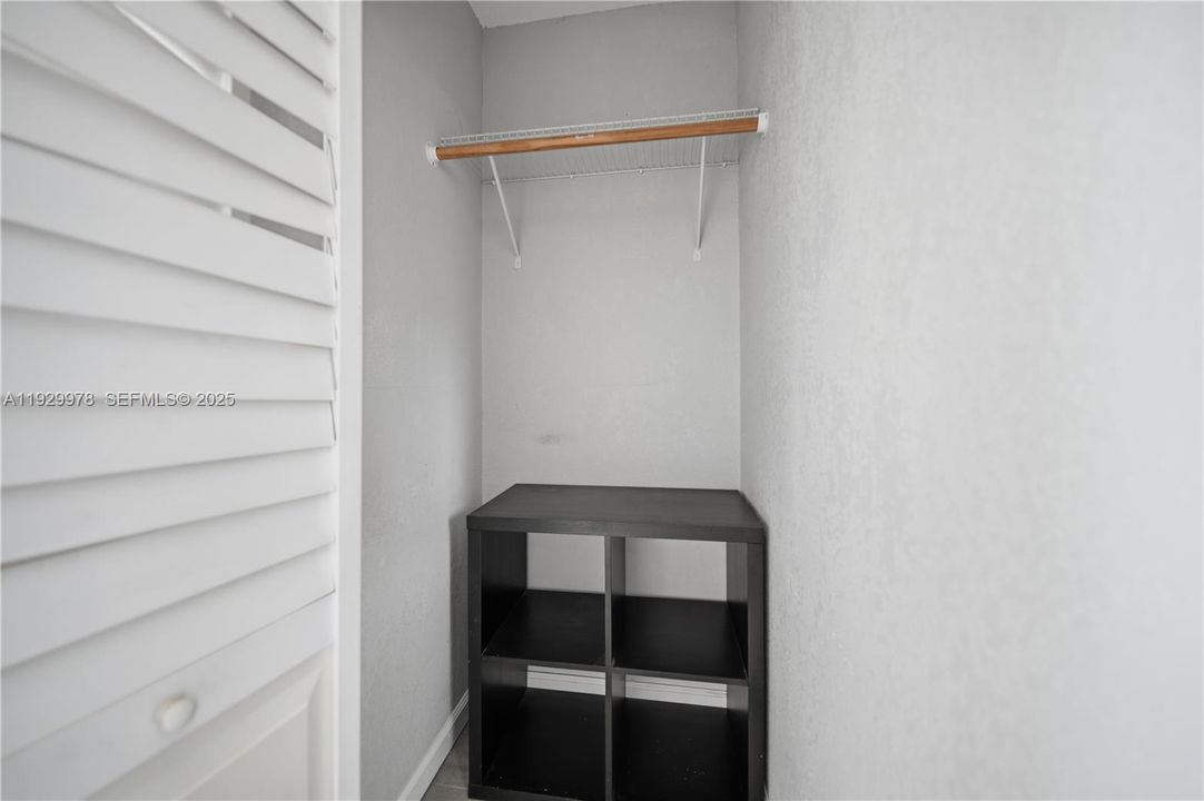 For Sale: $799,000 (4 beds, 3 baths, 1838 Square Feet)