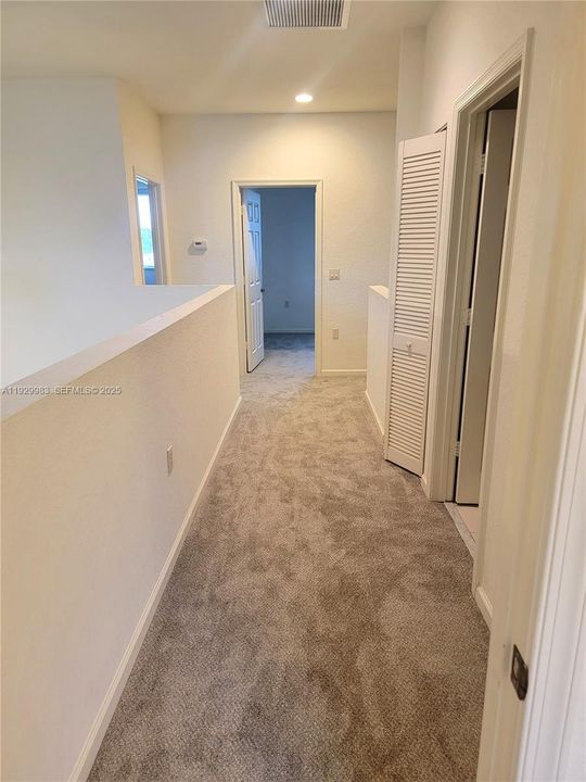 For Rent: $2,300 (3 beds, 2 baths, 1882 Square Feet)