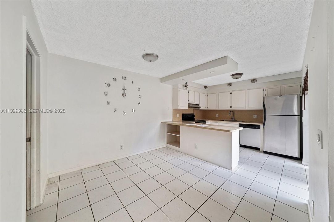 For Sale: $399,000 (3 beds, 2 baths, 1488 Square Feet)