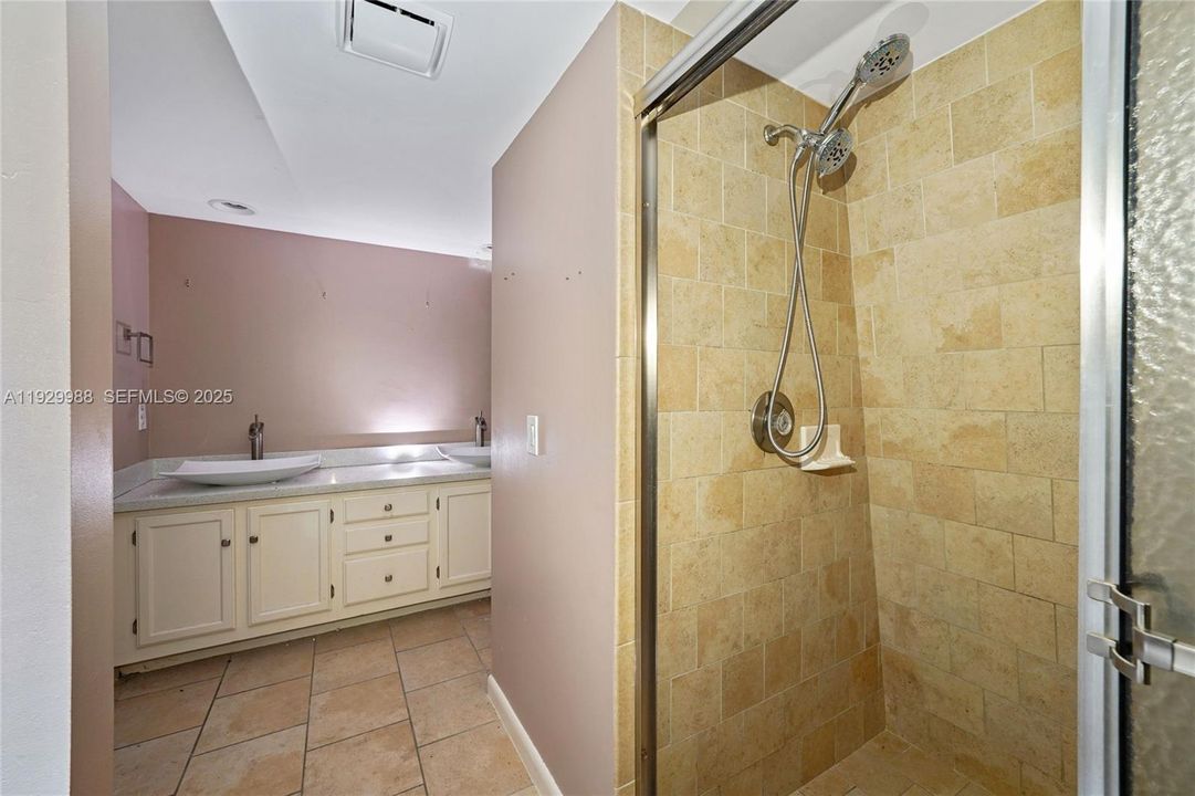 For Sale: $399,000 (3 beds, 2 baths, 1488 Square Feet)