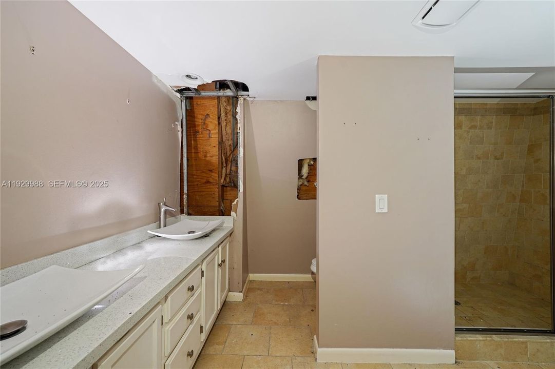 For Sale: $399,000 (3 beds, 2 baths, 1488 Square Feet)
