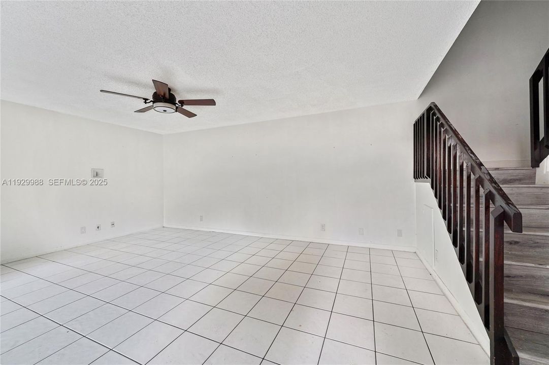 For Sale: $399,000 (3 beds, 2 baths, 1488 Square Feet)