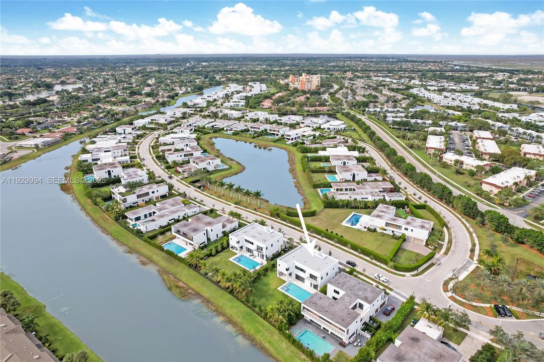 待售: $2,800,000 (5 贝兹, 5 浴室, 3810 平方英尺)