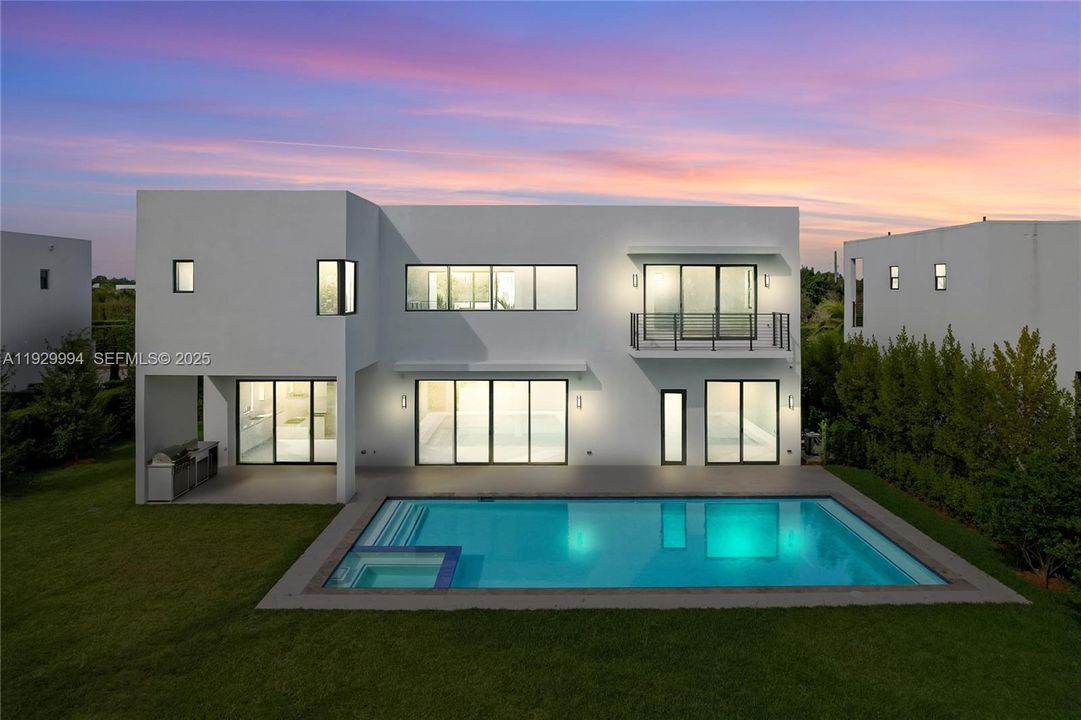 待售: $2,800,000 (5 贝兹, 5 浴室, 3810 平方英尺)