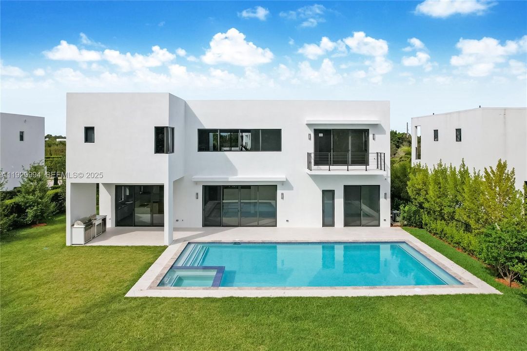 待售: $2,800,000 (5 贝兹, 5 浴室, 3810 平方英尺)