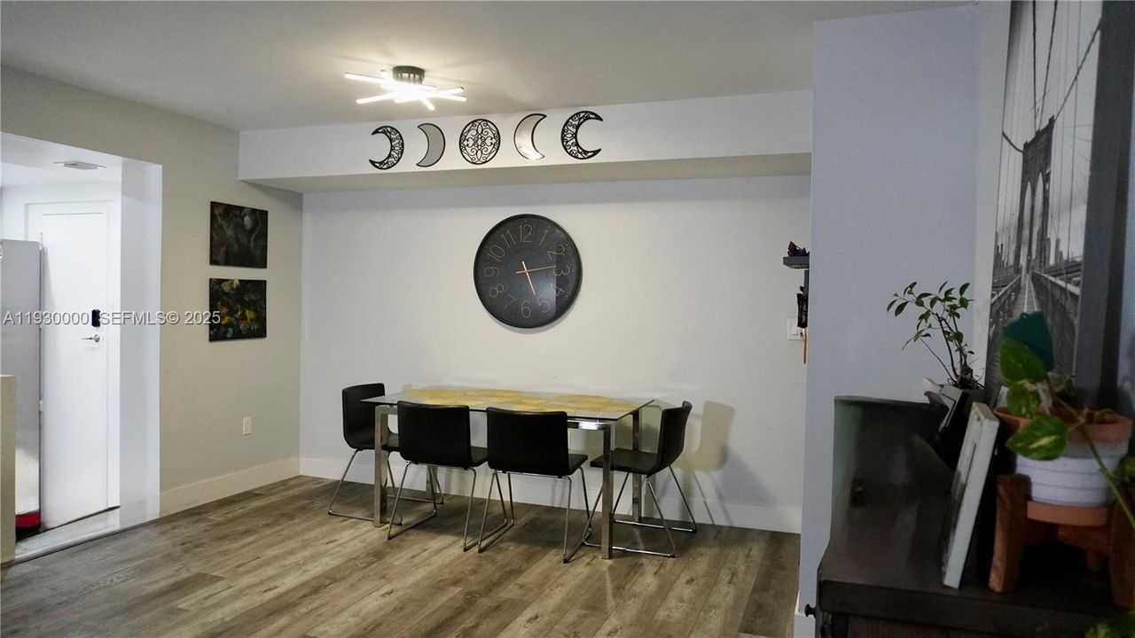 En Renta: $2,700 (2 camas, 2 baños, 1100 Pies cuadrados)