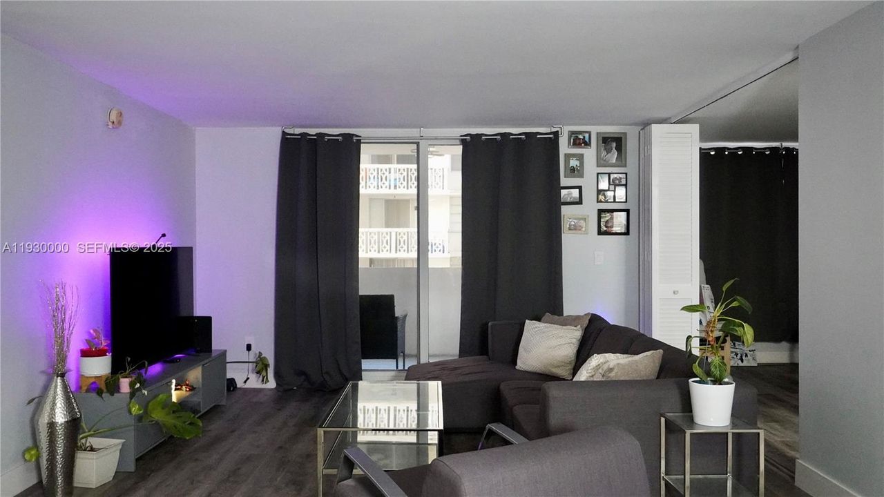 En Renta: $2,700 (2 camas, 2 baños, 1100 Pies cuadrados)