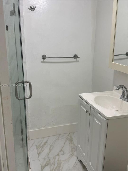 En Renta: $2,400 (2 camas, 2 baños, 1116 Pies cuadrados)