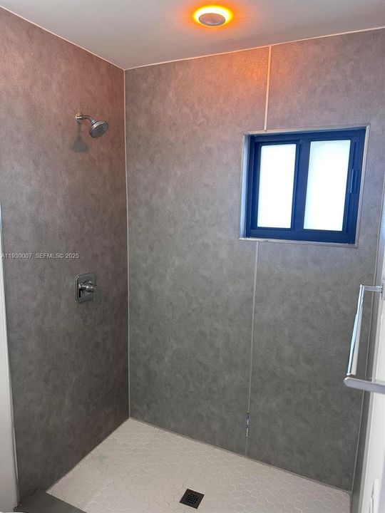 For Rent: $2,900 (3 beds, 2 baths, 1766 Square Feet)