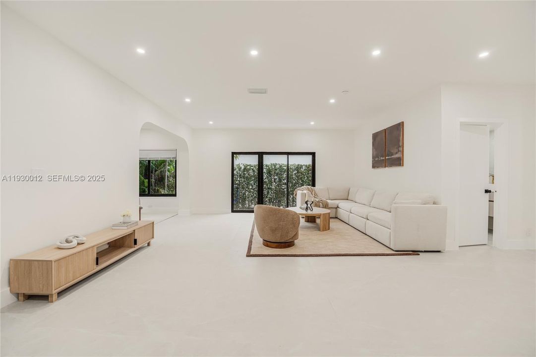 For Sale: $1,490,000 (3 beds, 3 baths, 2857 Square Feet)