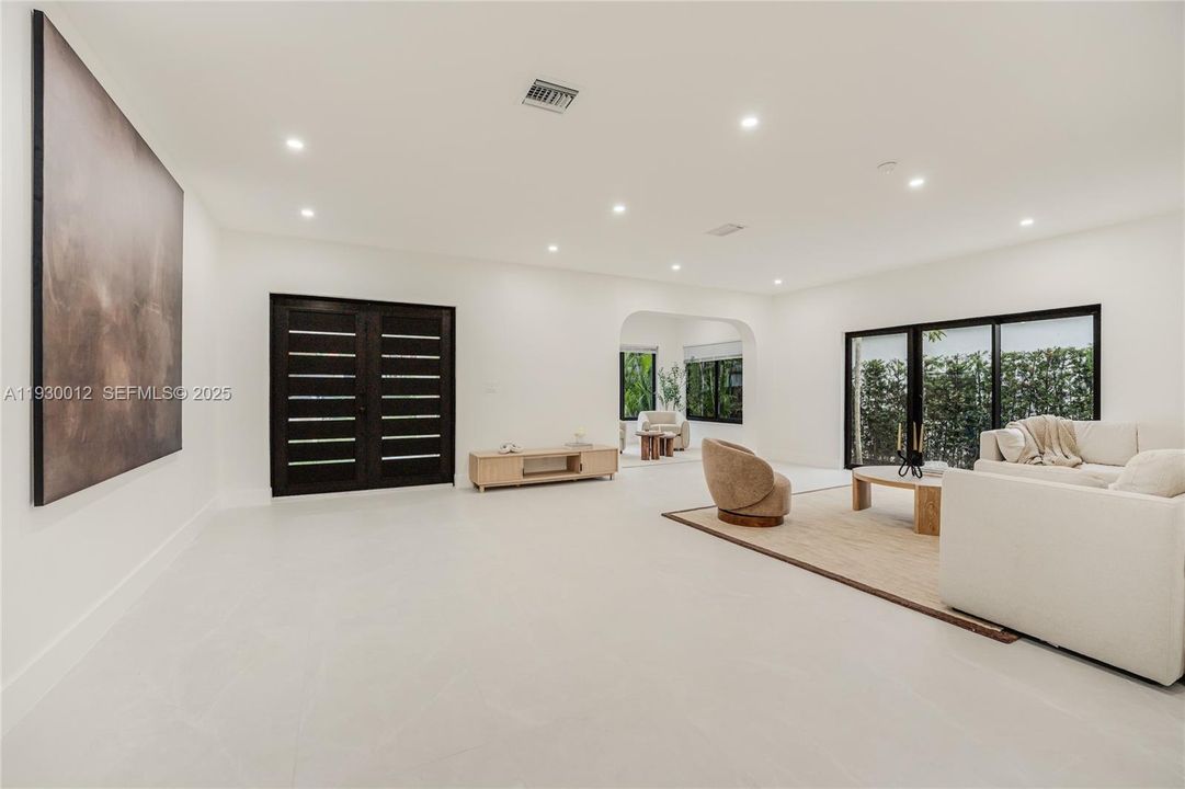 For Sale: $1,490,000 (3 beds, 3 baths, 2857 Square Feet)