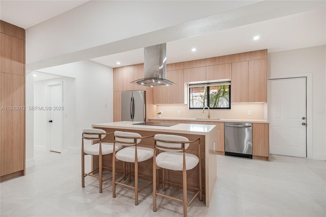 For Sale: $1,490,000 (3 beds, 3 baths, 2857 Square Feet)