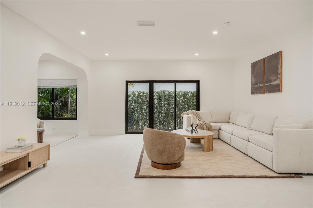 For Sale: $1,490,000 (3 beds, 3 baths, 2857 Square Feet)