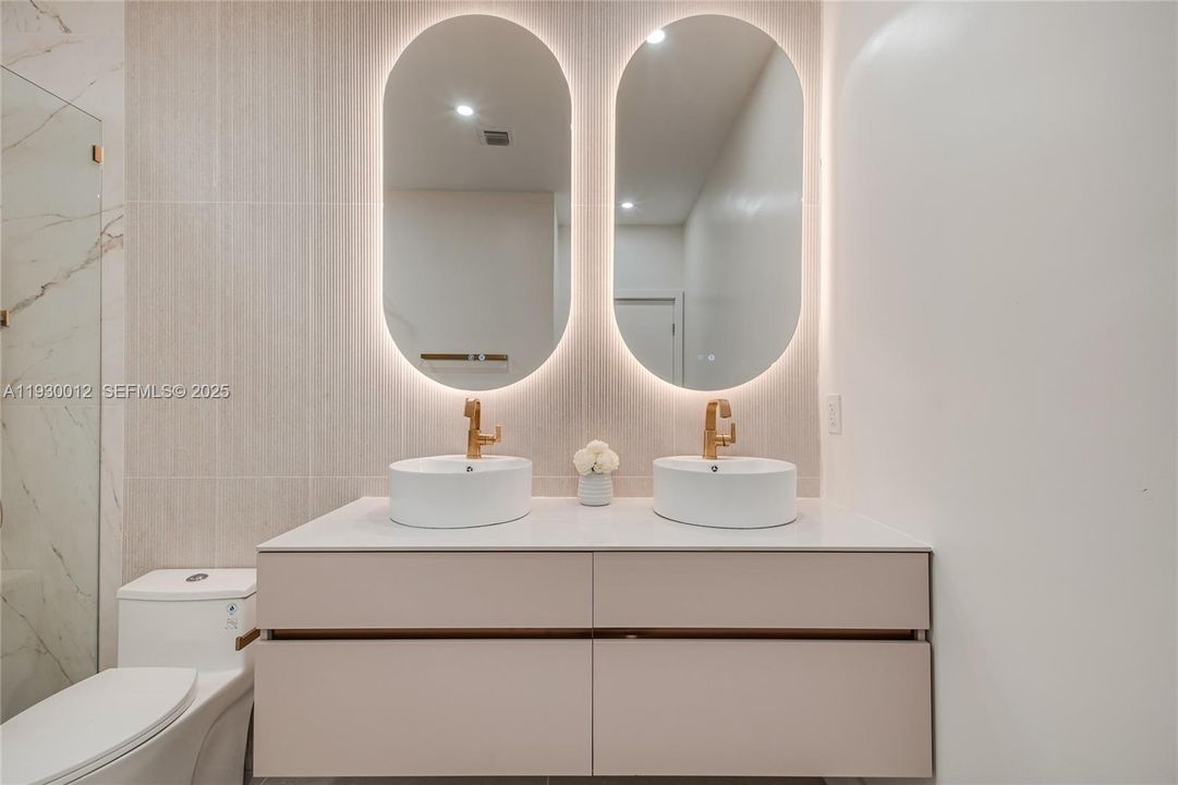 For Sale: $1,490,000 (3 beds, 3 baths, 2857 Square Feet)