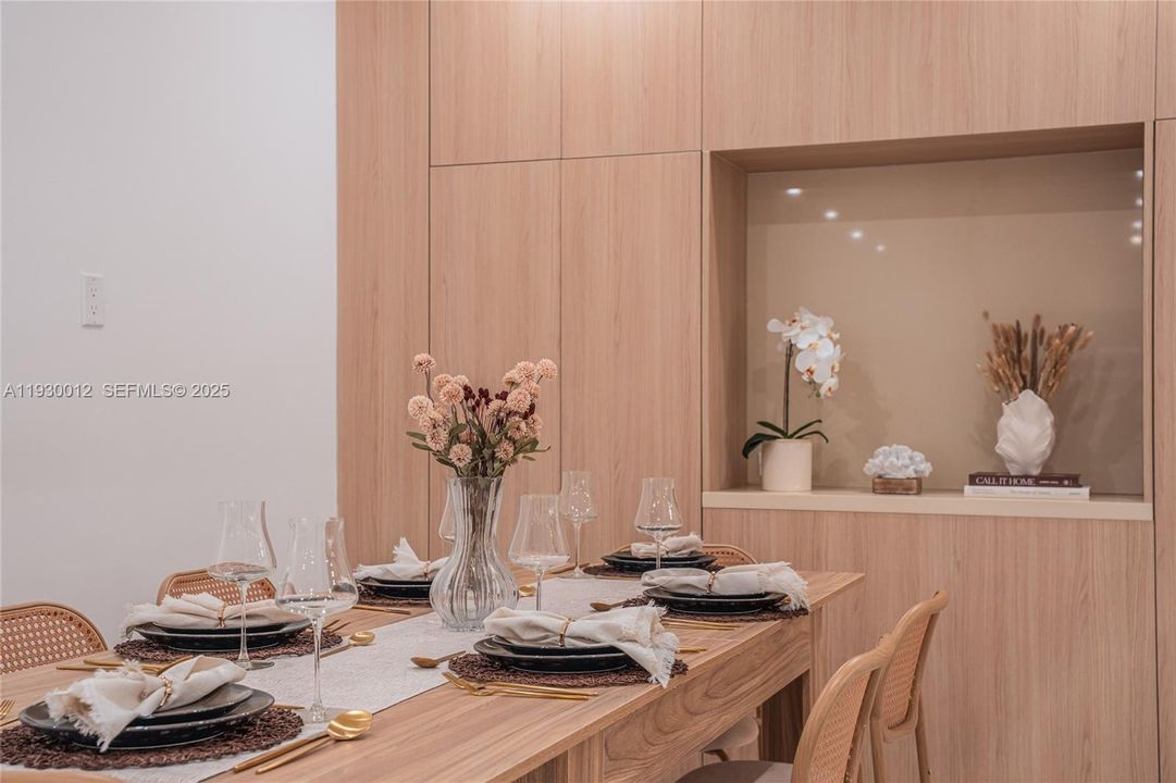 For Sale: $1,490,000 (3 beds, 3 baths, 2857 Square Feet)