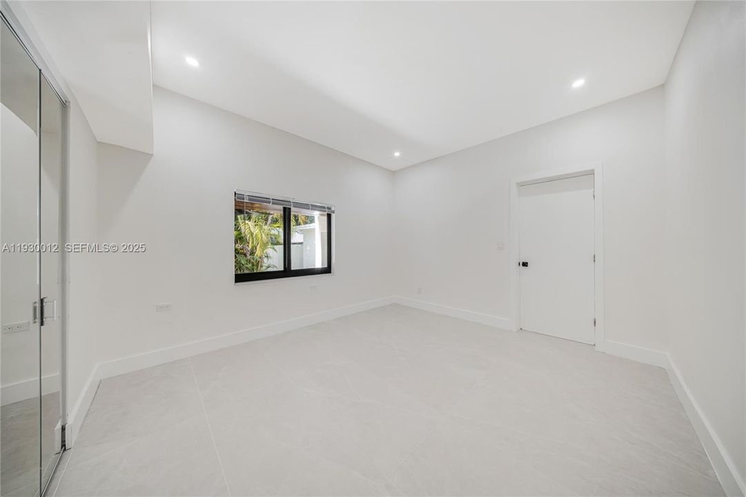 For Sale: $1,490,000 (3 beds, 3 baths, 2857 Square Feet)