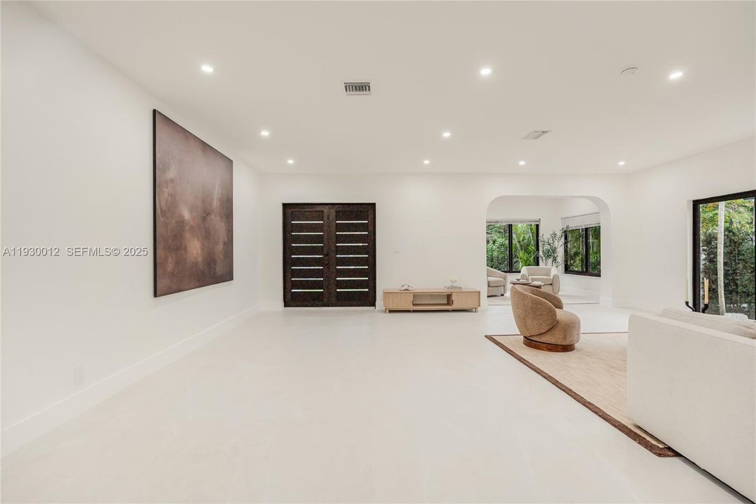 For Sale: $1,490,000 (3 beds, 3 baths, 2857 Square Feet)