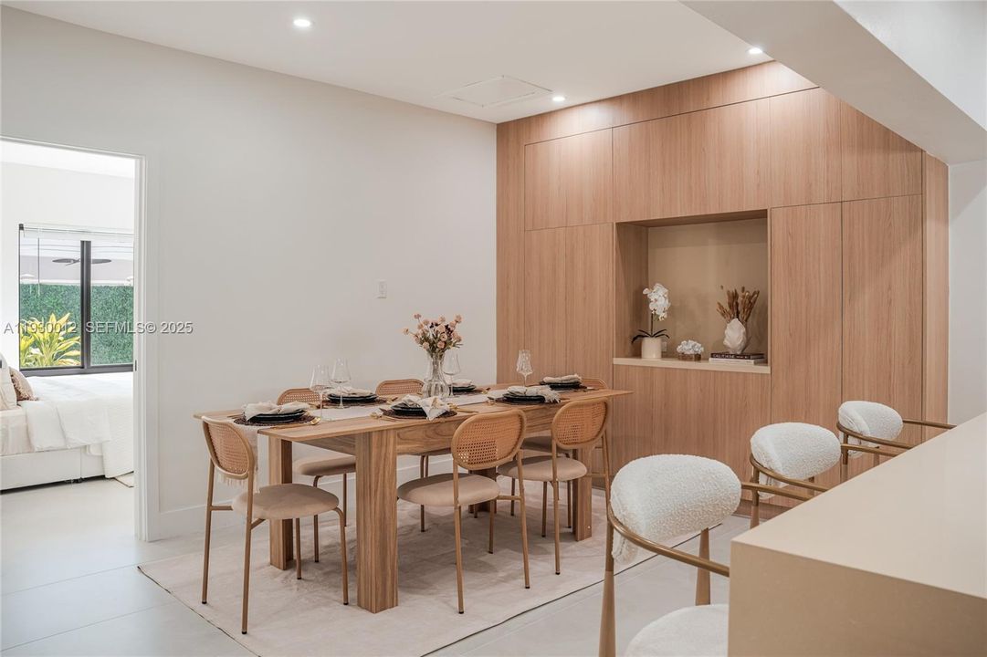 For Sale: $1,490,000 (3 beds, 3 baths, 2857 Square Feet)