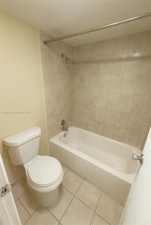 For Sale: $320,000 (2 beds, 2 baths, 1238 Square Feet)