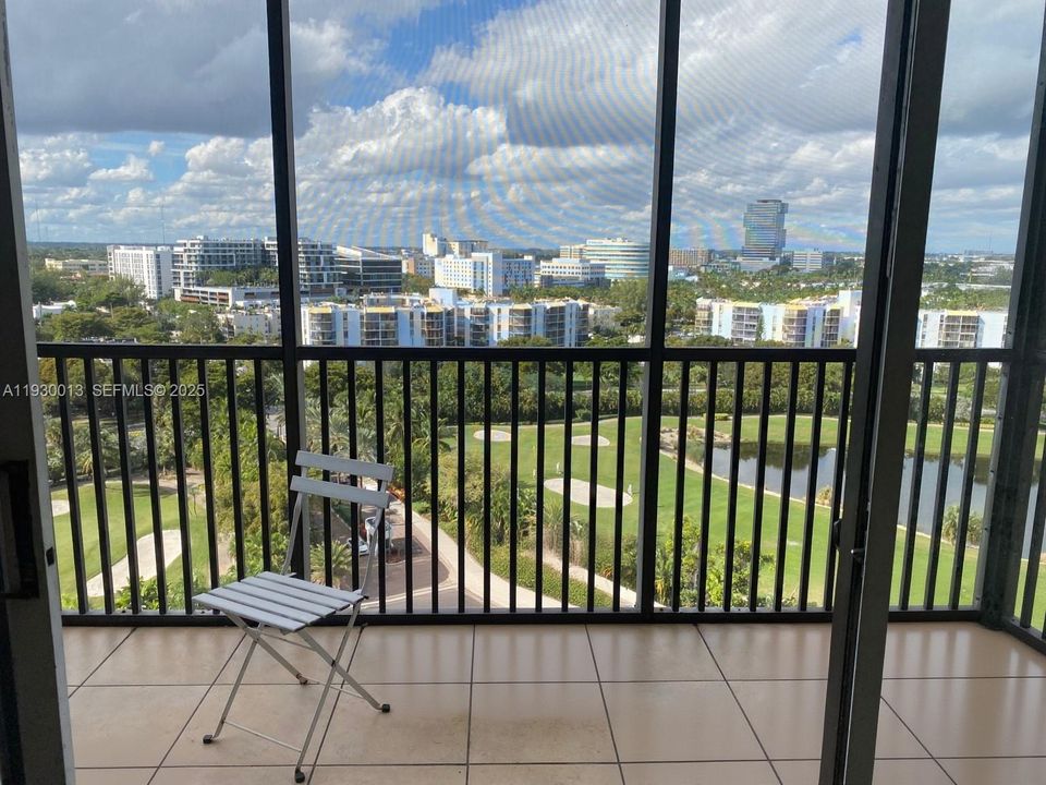 For Sale: $320,000 (2 beds, 2 baths, 1238 Square Feet)