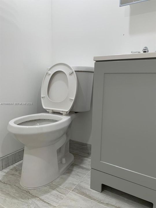 В аренду: $1,000 (1 спален, 1 ванн, 2052 Квадратных фут)