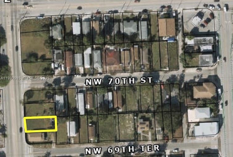 待售: $220,000 (0.10 acres)