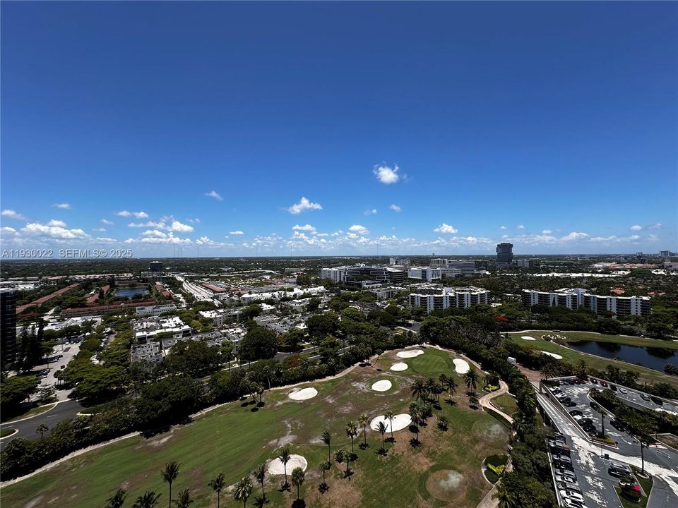 For Sale: $249,000 (1 beds, 1 baths, 1038 Square Feet)