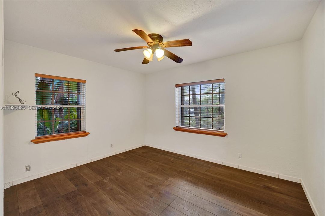 В аренду: $2,950 (2 спален, 2 ванн, 956 Квадратных фут)