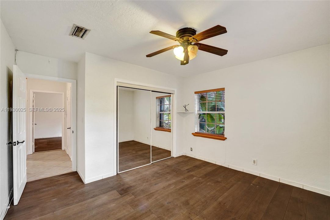 В аренду: $2,950 (2 спален, 2 ванн, 956 Квадратных фут)