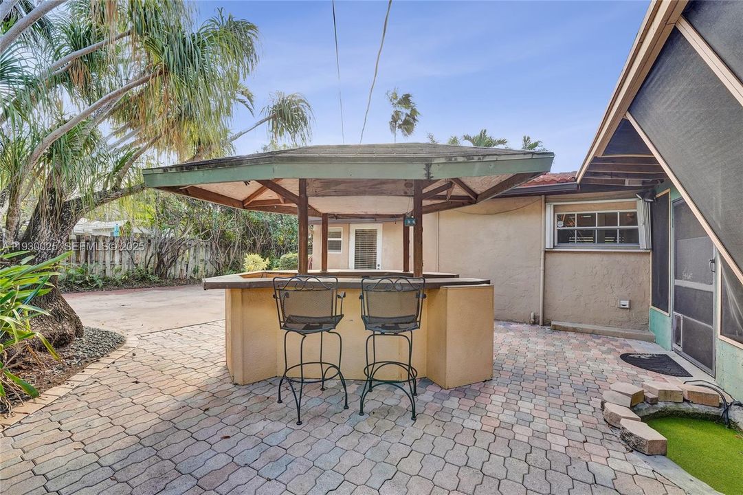 В аренду: $2,950 (2 спален, 2 ванн, 956 Квадратных фут)