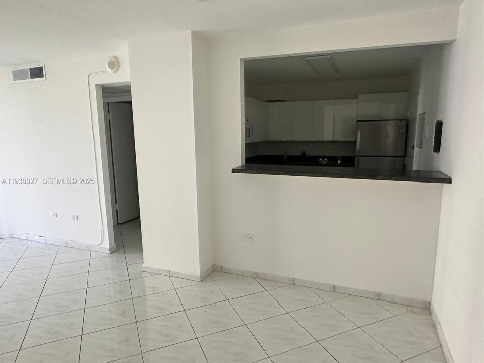 For Rent: $3,150 (2 beds, 2 baths, 1064 Square Feet)