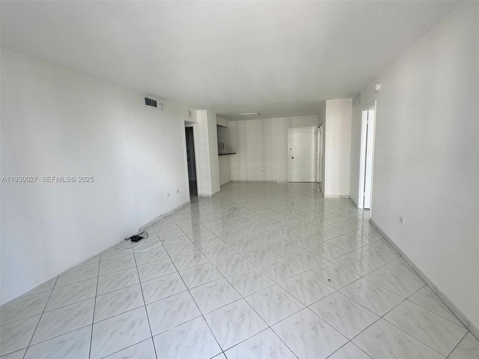 For Rent: $3,150 (2 beds, 2 baths, 1064 Square Feet)