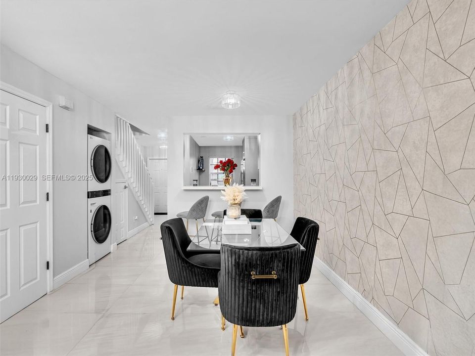 出租: $2,650 (2 贝兹, 2 浴室, 1224 平方英尺)