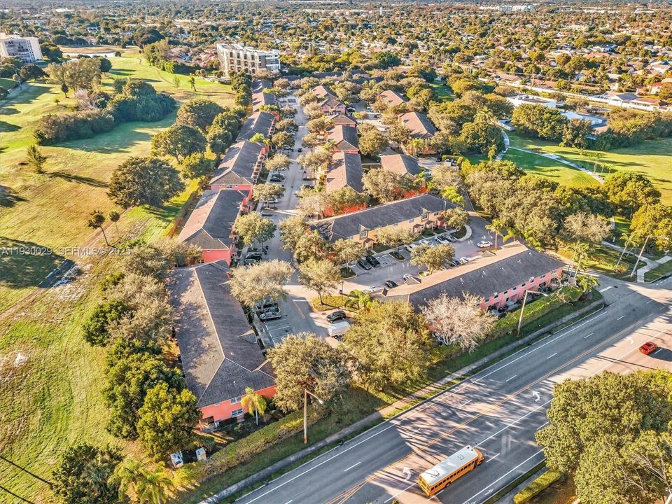 出租: $2,650 (2 贝兹, 2 浴室, 1224 平方英尺)