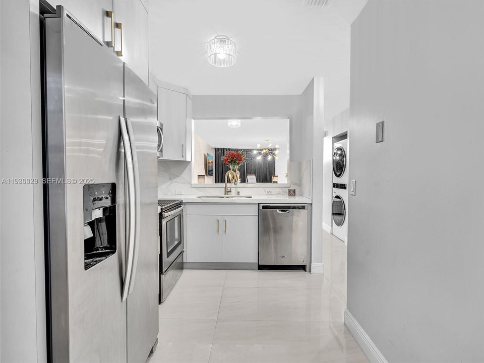 出租: $2,650 (2 贝兹, 2 浴室, 1224 平方英尺)