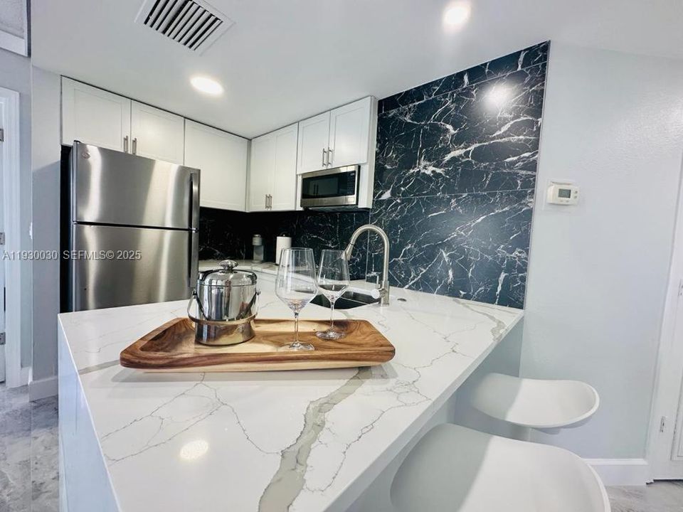 En Venta: $265,000 (2 camas, 2 baños, 0 Pies cuadrados)