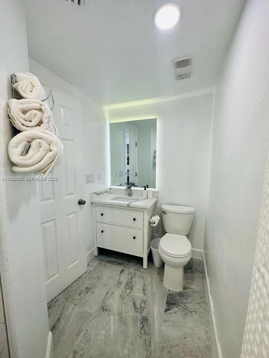 En Venta: $265,000 (2 camas, 2 baños, 0 Pies cuadrados)