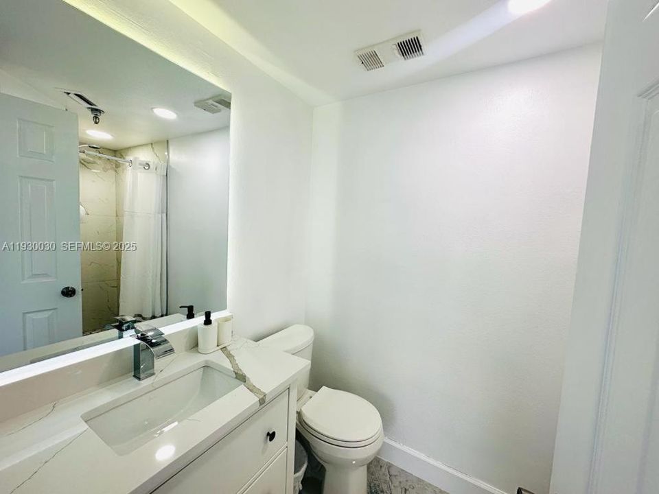 En Venta: $265,000 (2 camas, 2 baños, 0 Pies cuadrados)