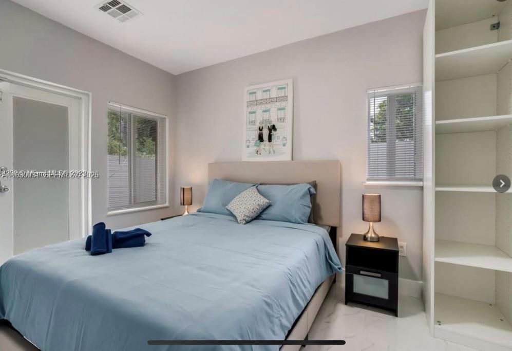 En Renta: $2,400 (2 camas, 1 baños, 1436 Pies cuadrados)